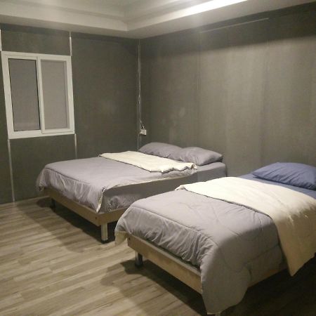 X Kingdom Guest House Csiangmaj Kültér fotó